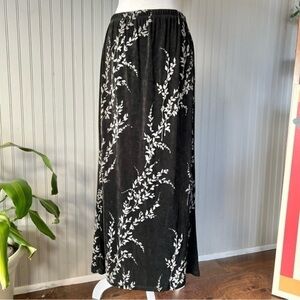 Citi Knit Y2K Slinky Black and Grey Floral Embroidered Long Straight Maxi Skirt